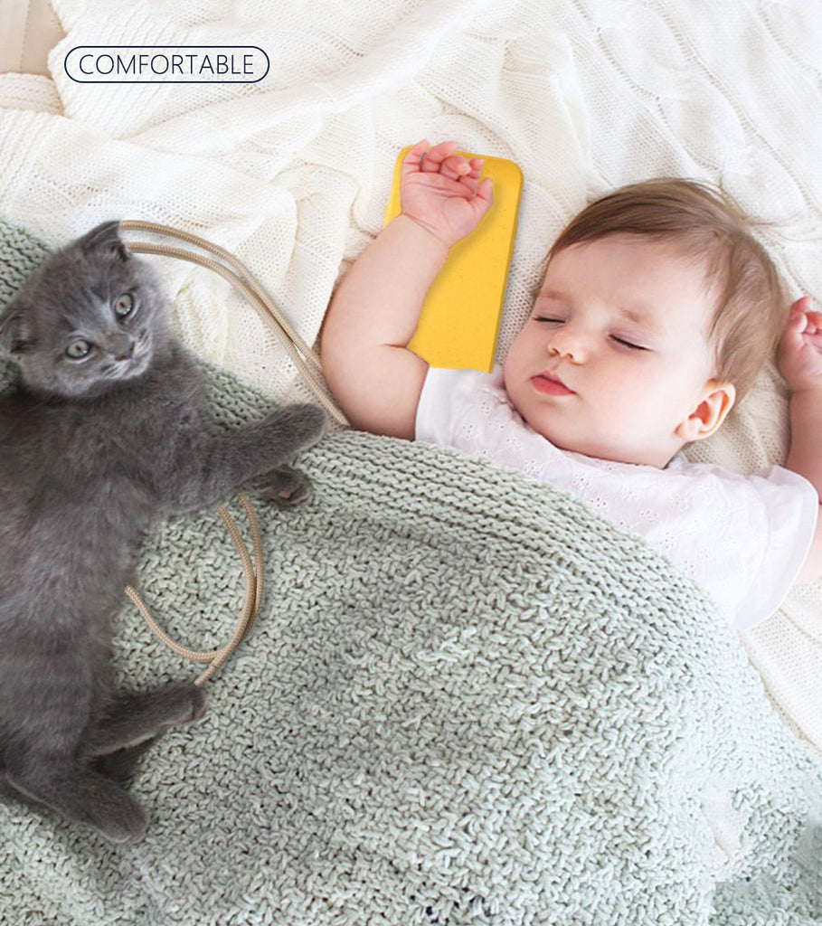 baby cat with compostable phone case